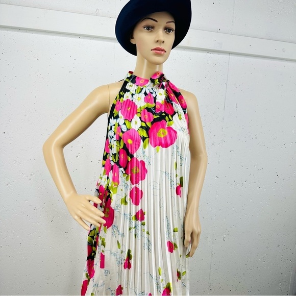Vintage Neelam Medium High Neck Sleeves Whit Pink Floral Pleated Dress - Picture 3 of 16